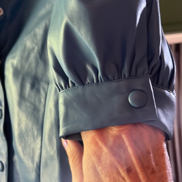 Lulus Faux leather snap down blouse-top - Picture 6 of 6